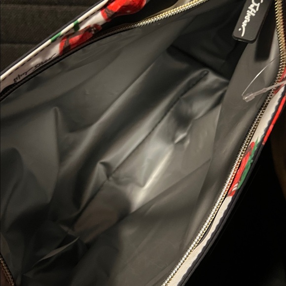 Betsy Johnson insulated tote that looks like a purse!!! - Picture 3 of 3